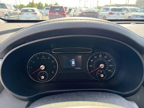 Used 2020 Kia Sorento AWD V6 image 7