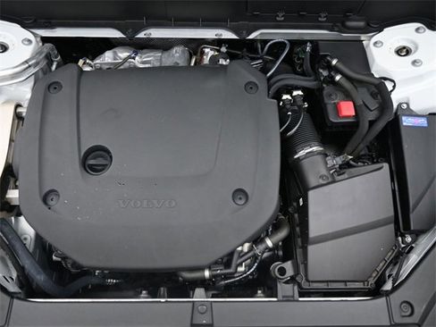 Used 2024 Volvo XC90 B6 Plus w/ Protection Package Premier image 36