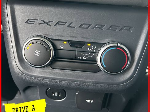 New 2026 Ford Explorer Active w/ Active Comfort Package image 39