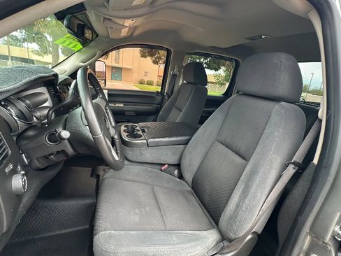 Used 2009 Chevrolet Silverado 3500 LT w/ Exterior Plus Package AWD/4WD image 13