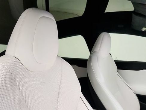 Used 2021 Tesla Model S Plaid AWD/4WD image 35