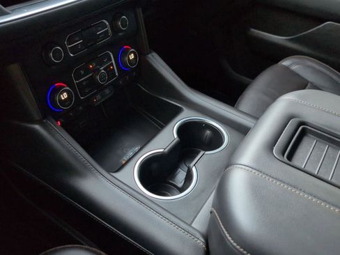 Used 2024 Chevrolet Tahoe High Country image 14