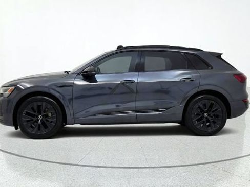 Used 2024 Audi Q8 e-tron Prestige w/ Prestige Package AWD/4WD image 5