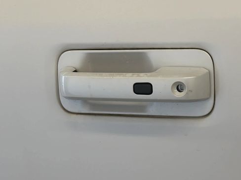 Used 2017 Ford F250 Lariat w/ Lariat Ultimate Package image 11