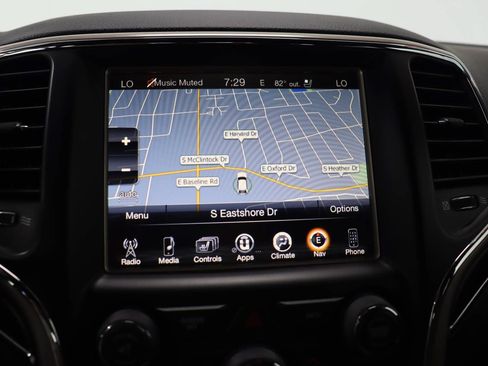 Used 2016 Jeep Grand Cherokee Limited w/ Luxury Group II RWD image 12