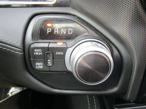 Used 2022 RAM 2500 Limited AWD/4WD image 37