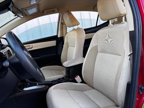 Used 2019 Toyota Corolla LE image 18