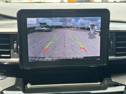 Used 2024 Ford Explorer ST-Line w/ Class IV Trailer Tow Package AWD/4WD image 25
