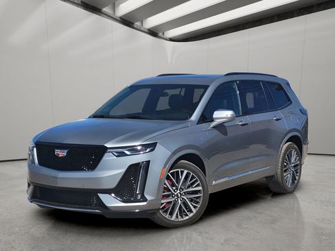Used 2024 Cadillac XT6 Sport image 1