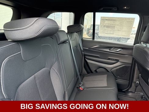 New 2025 Jeep Grand Cherokee Laredo image 43