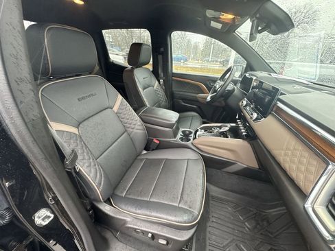 Certified 2023 GMC Canyon Denali image 23