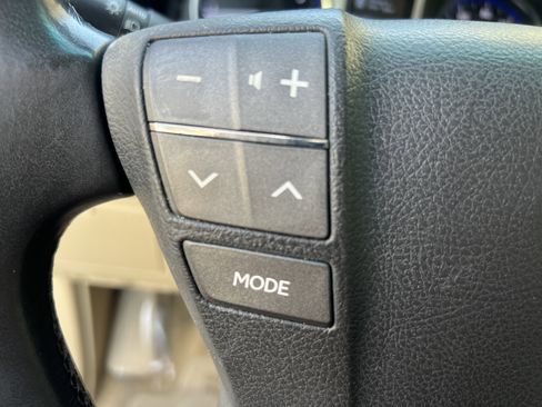 Used 2009 Lexus LX 570 4WD image 11