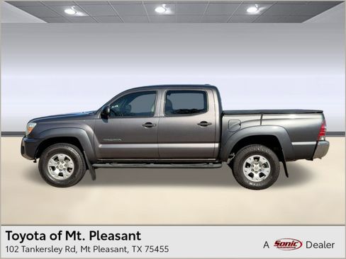 Used 2015 Toyota Tacoma PreRunner image 1