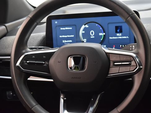 Used 2025 Honda Prologue EX image 24