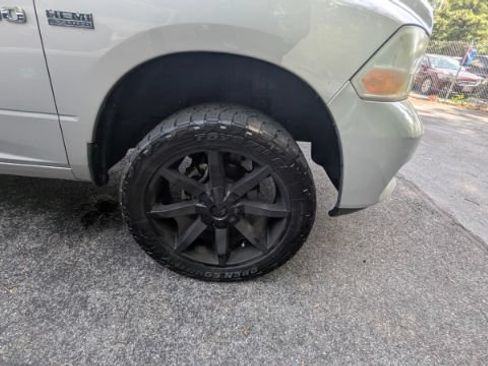 Used 2012 RAM 1500 Express AWD/4WD image 11
