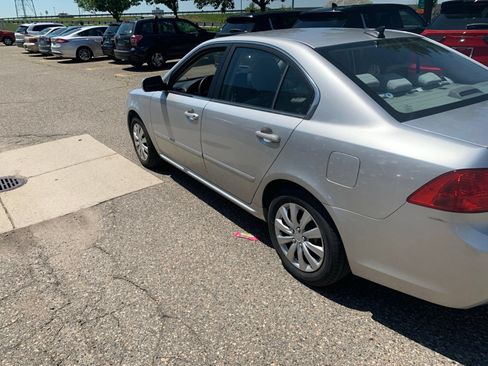 Used 2009 Kia Optima LX FWD image 6