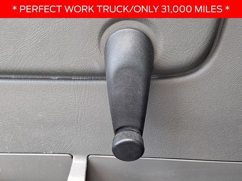 Used 2009 Chevrolet Express 3500 RWD image 22