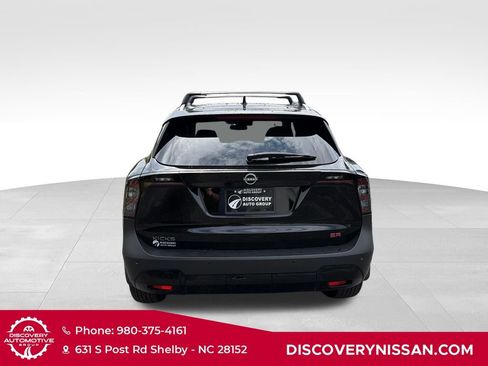 Certified 2025 Nissan Kicks SR FWD image 7