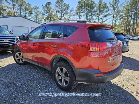 Used 2015 Toyota RAV4 XLE image 10
