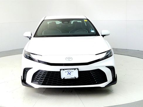 New 2026 Toyota Camry SE FWD image 8