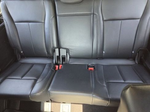 Used 2021 Ford Expedition XLT RWD image 10