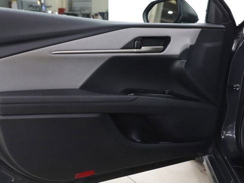 Used 2025 Toyota Camry SE image 17