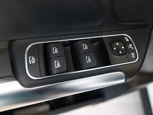 New 2026 Mercedes-Benz GLA 35 AMG 4MATIC image 21