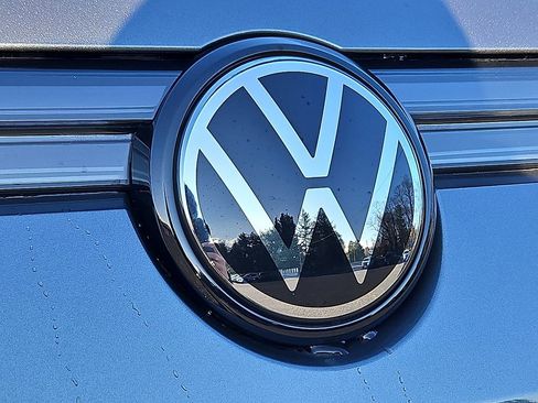 New 2026 Volkswagen Tiguan SE R-Line image 21