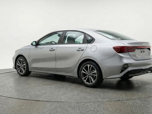 Used 2024 Kia Forte LXS FWD image 6