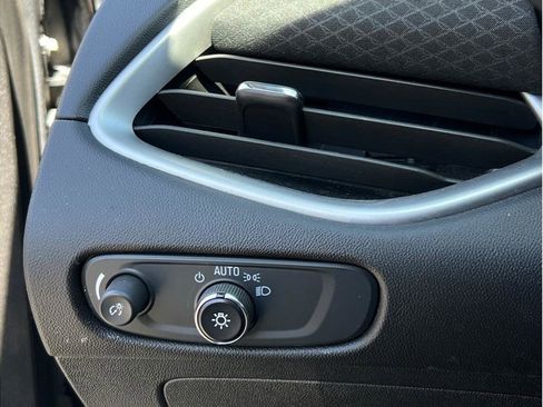 Used 2023 Chevrolet Malibu LT image 19