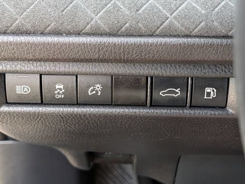 Certified 2025 Toyota Camry XLE FWD image 24