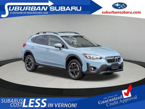 Certified 2022 Subaru Crosstrek 2.0i Premium image 1