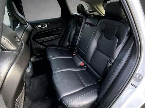 Certified 2023 Volvo XC60 B5 Plus w/ Protection Package Premier image 21