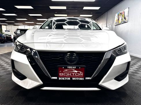 Used 2020 Nissan Sentra SV FWD image 3