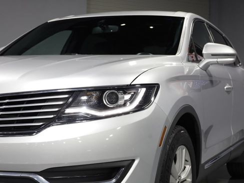 Used 2016 Lincoln MKX Premiere AWD/4WD image 27