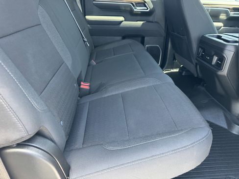 Used 2025 Chevrolet Silverado 1500 LT AWD/4WD image 9