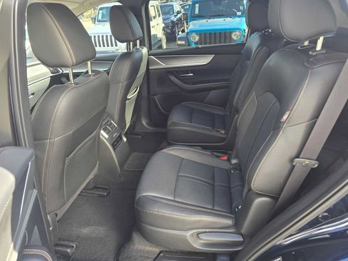 Used 2024 MAZDA CX-90 Plug-In Hybrid w/ Preferred AWD/4WD image 17