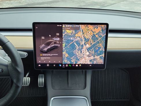Used 2022 Tesla Model Y Performance AWD/4WD image 21