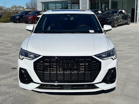 Used 2025 Audi Q3 2.0T Premium w/ Convenience Package image 2