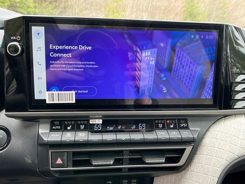 New 2026 Toyota Camry XLE w/ Premium Package AWD/4WD image 18