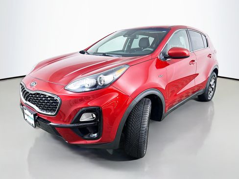 Used 2020 Kia Sportage LX AWD/4WD image 3