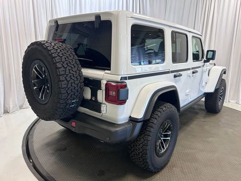 Used 2026 Jeep Wrangler Unlimited Rubicon AWD/4WD image 29