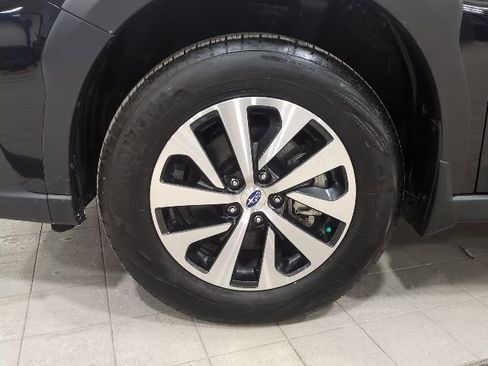 Certified 2025 Subaru Outback Premium image 18