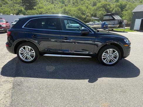 Used 2018 Audi Q5 2.0T Premium Plus w/ Premium Plus Package AWD/4WD image 6