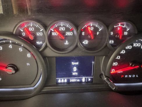 Used 2024 GMC Sierra 1500 Pro w/ Graphite Edition AWD/4WD image 4