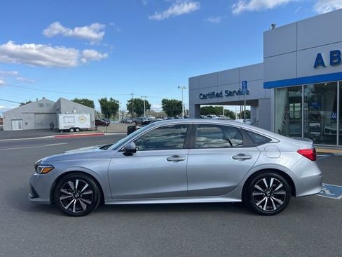 Used 2023 Honda Civic EX image 11