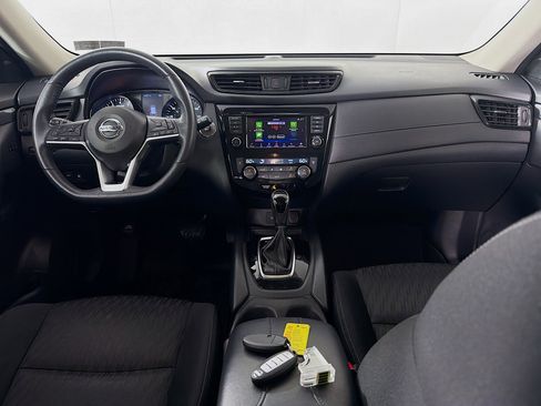 Used 2018 Nissan Rogue SV w/ Premium Package image 24