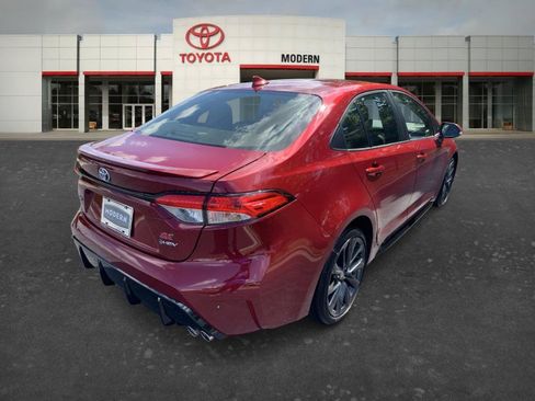 Certified 2025 Toyota Corolla SE FWD image 5