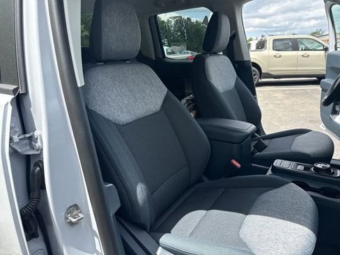 New 2025 Ford Maverick XLT w/ XLT Luxury Package FWD image 23