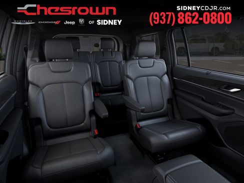 New 2025 Jeep Grand Cherokee L Limited w/ Luxury Tech Group II image 15